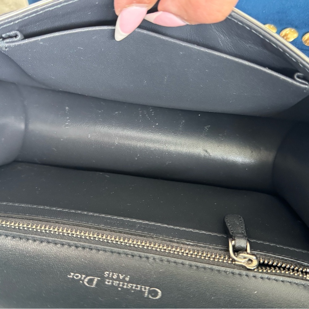 Dior Silver Crossbody Bag with Chevron Design - Picture 9 of 11